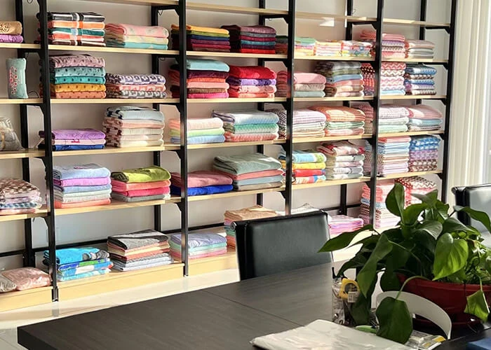 Xinji City Runzhong Knitting and Spinning Co., Ltd. 